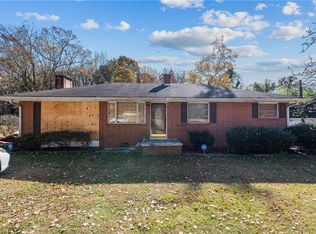 5606 Summit Ave, Browns Summit, NC 27214