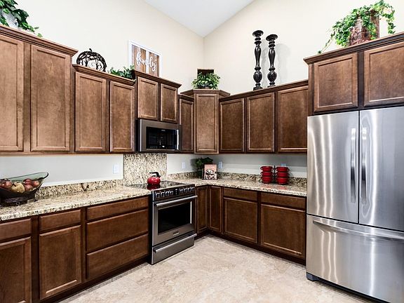 Charlebois - Kitchen