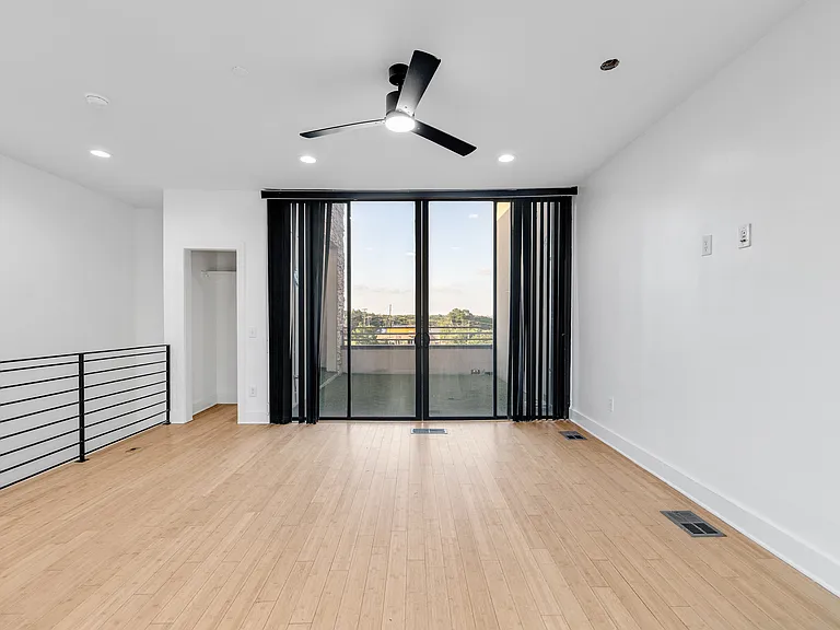 3200 Thomas Ave — Photo 30