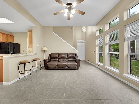 5th image of 11256 Newgate Dr