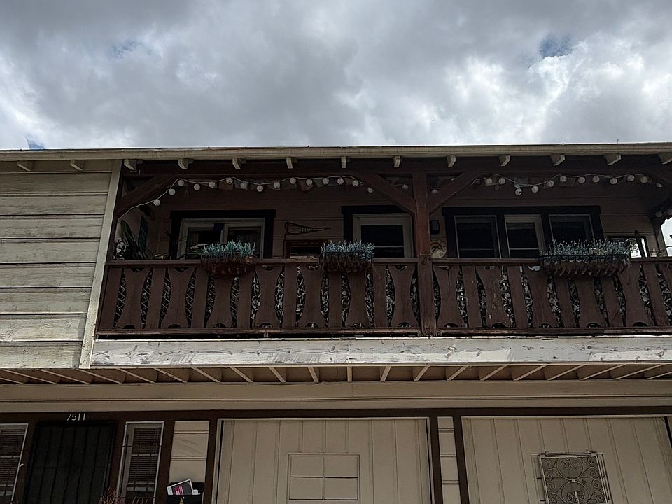 1st image of 901 N Gardner St #7511