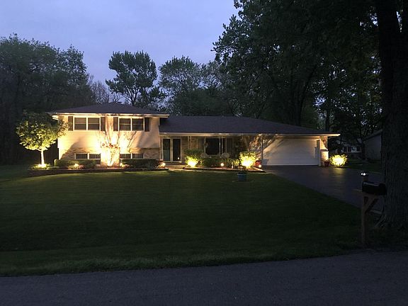 2nd image of 2652 Debbie Ct