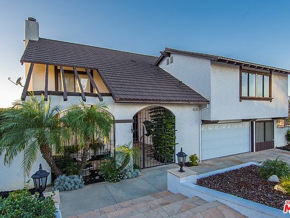 2nd image of 4383 Winnetka Ave