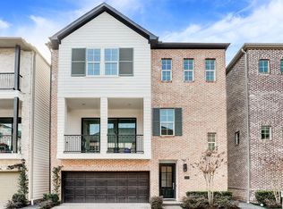 10915 Grove Tree Ln, Houston, TX 77043