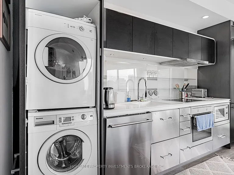 45 Charles St E #1801 — Photo 22
