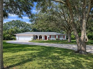 2902 Grove Dr, Fort Pierce, FL 34981