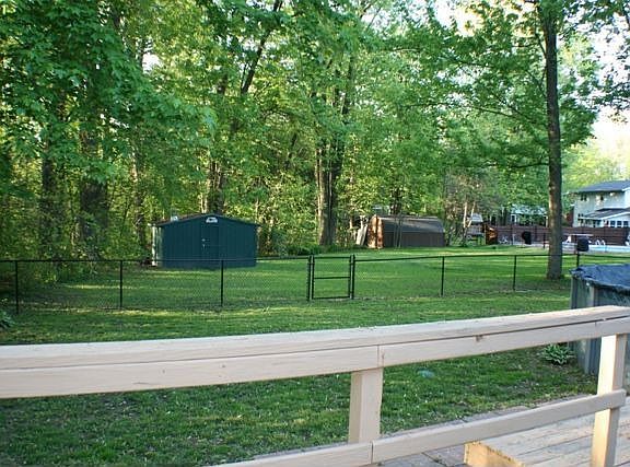 3rd image of 4020 Bay Park Dr