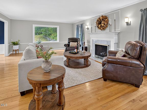 4th image of 1376 Ruffner Court