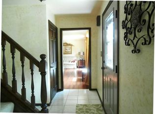 220 Black Oak Dr, Pittsburgh, PA 15220