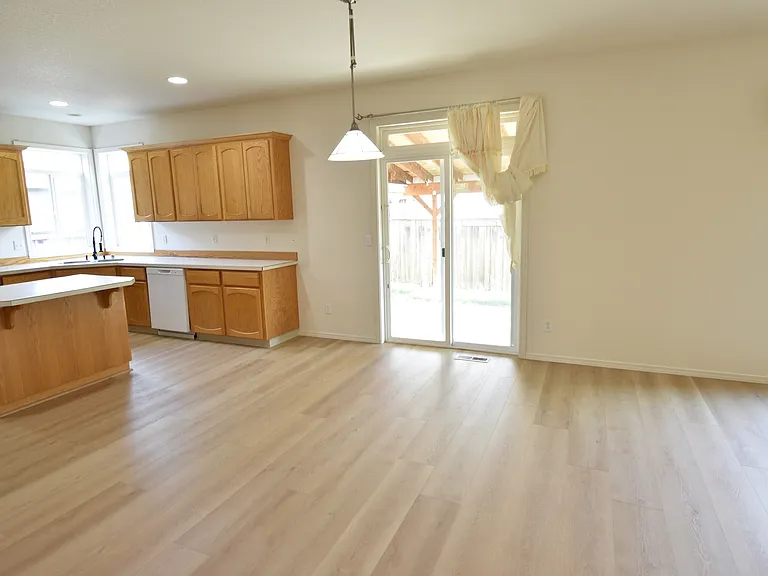 4009 NE 165th Ave — Photo 17