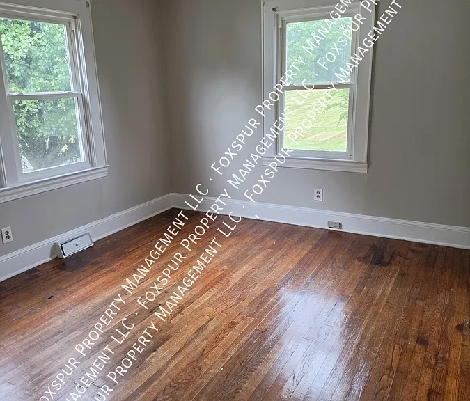 202 S Ayersville Rd — Photo 5