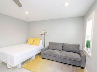 2206 W Hazelwood St, Phoenix, AZ 85015