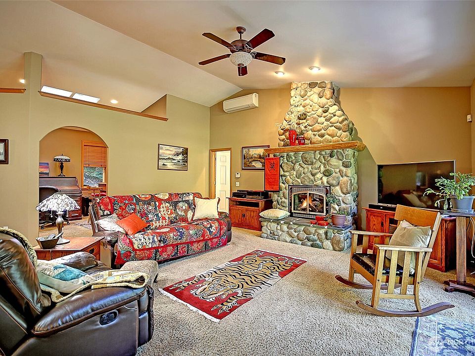 1st image of 628 N Sunset Drive