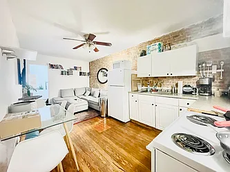 Rented by Aracely Cometti Fan