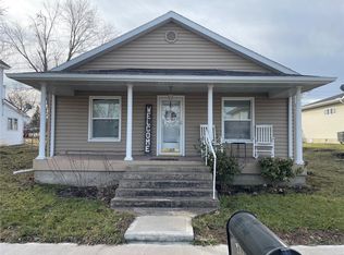 206 E Main St, Perry, MO 63462