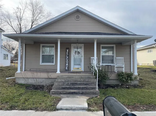 206 E Main St, Perry, MO 63462