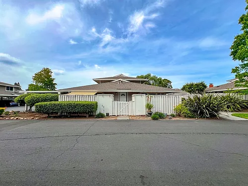 22 Belvedere Ct Photo 1