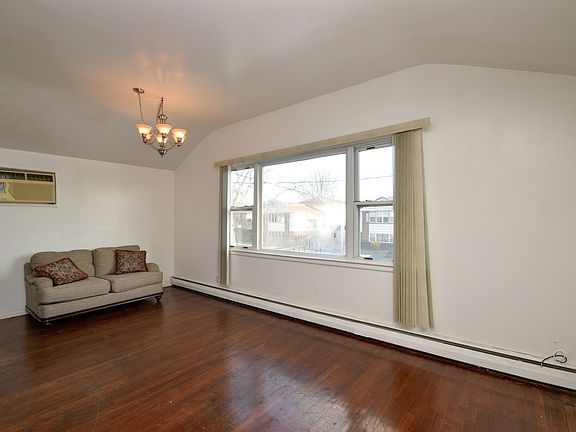 3rd image of 10513 Flatlands 6th St Floor 2