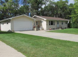 717 10th St, Hawley, MN 56549