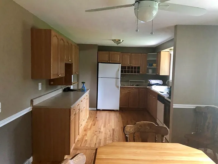 7776 Thompson Rd #2 — Photo 4