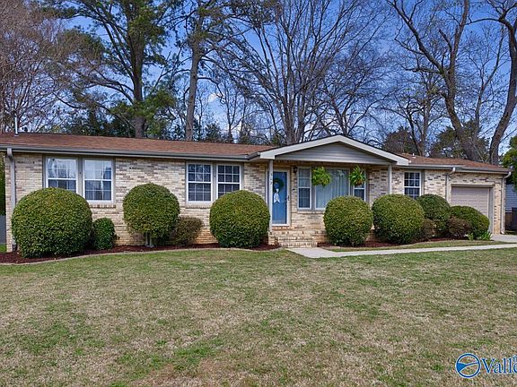 2nd image of 302 Bethesda Dr SE