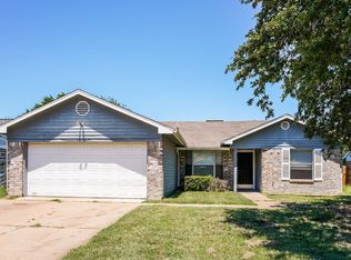 1517 Caplin Dr, Arlington, TX 76018