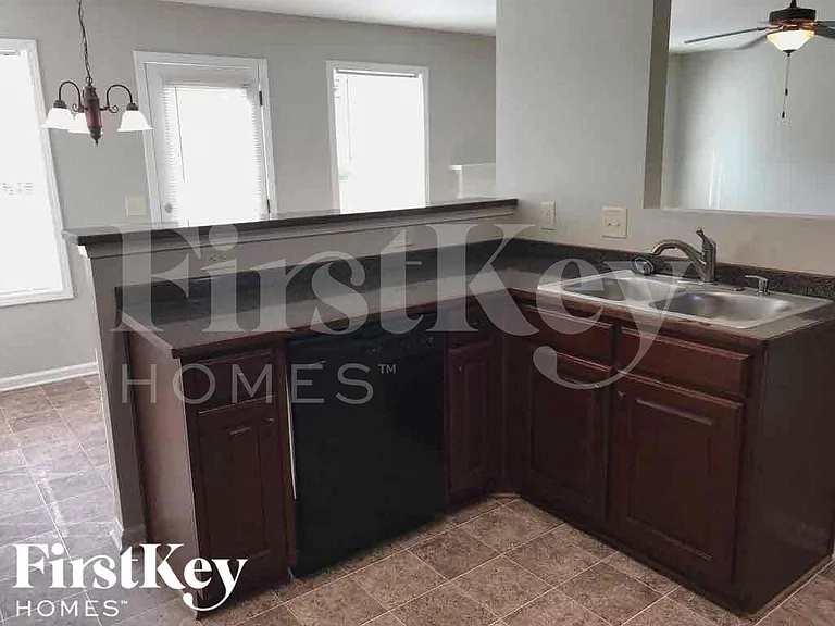 2126 Villa Spring Ter — Photo 7