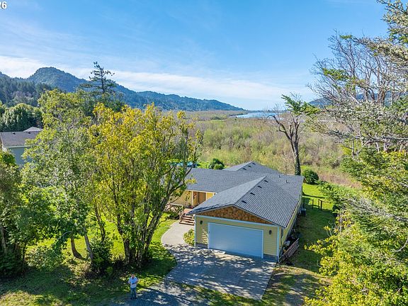 3rd image of 95639 Jerrys Flat Rd