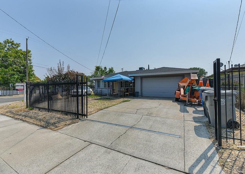 1st image of 2742 Yreka Ave