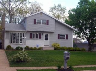 32 Harley Rd, Toms River, NJ 08755