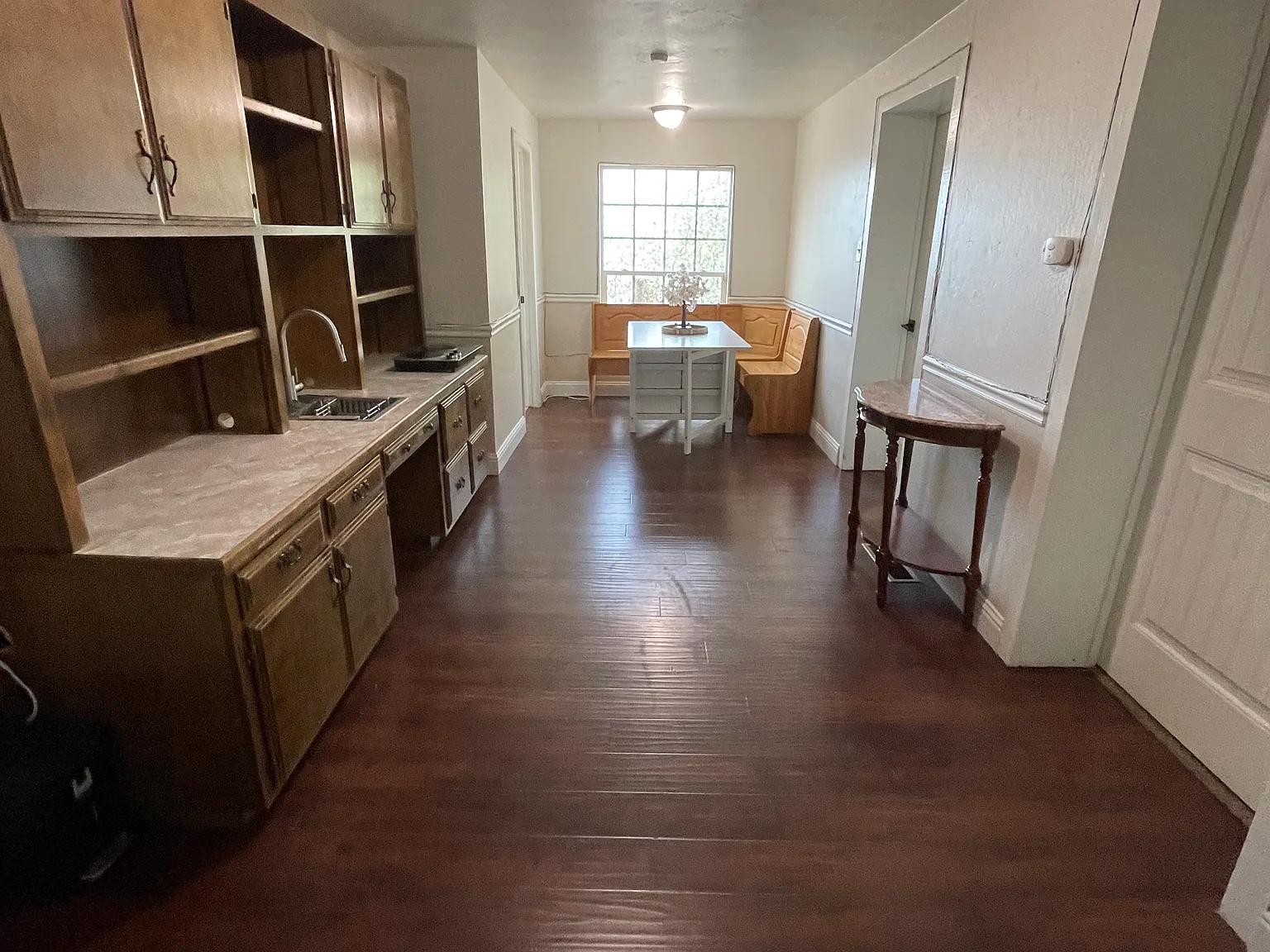 231 E Dennett Ave — Photo 1