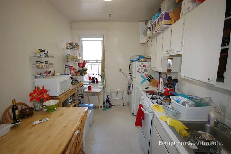 2 bed, $2,475 — Photo 3