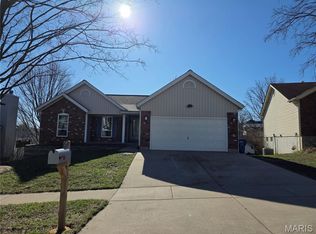 2115 Riding Spur Dr, Saint Louis, MO 63146