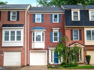 43 Carriage House Cir, Alexandria, VA