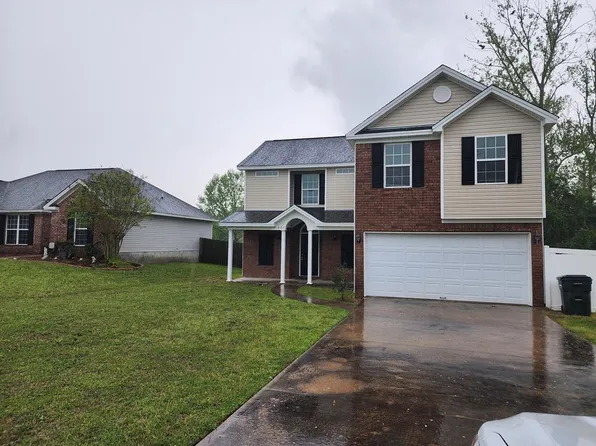 401 E Banks St, Glennville, GA 30427