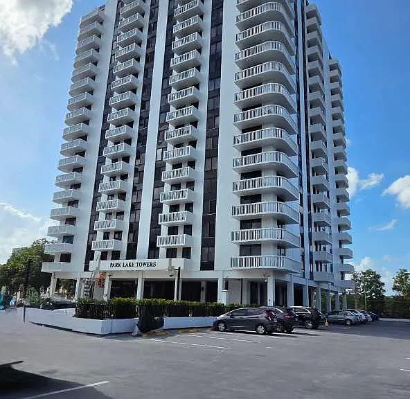 400 E Colonial Dr #108 — Photo 1