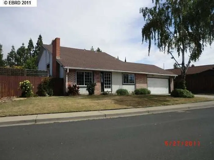 1813 Las Ramblas Dr photo 1