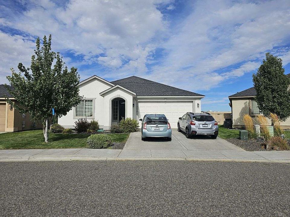 1st image of 2438 Delle Celle Dr