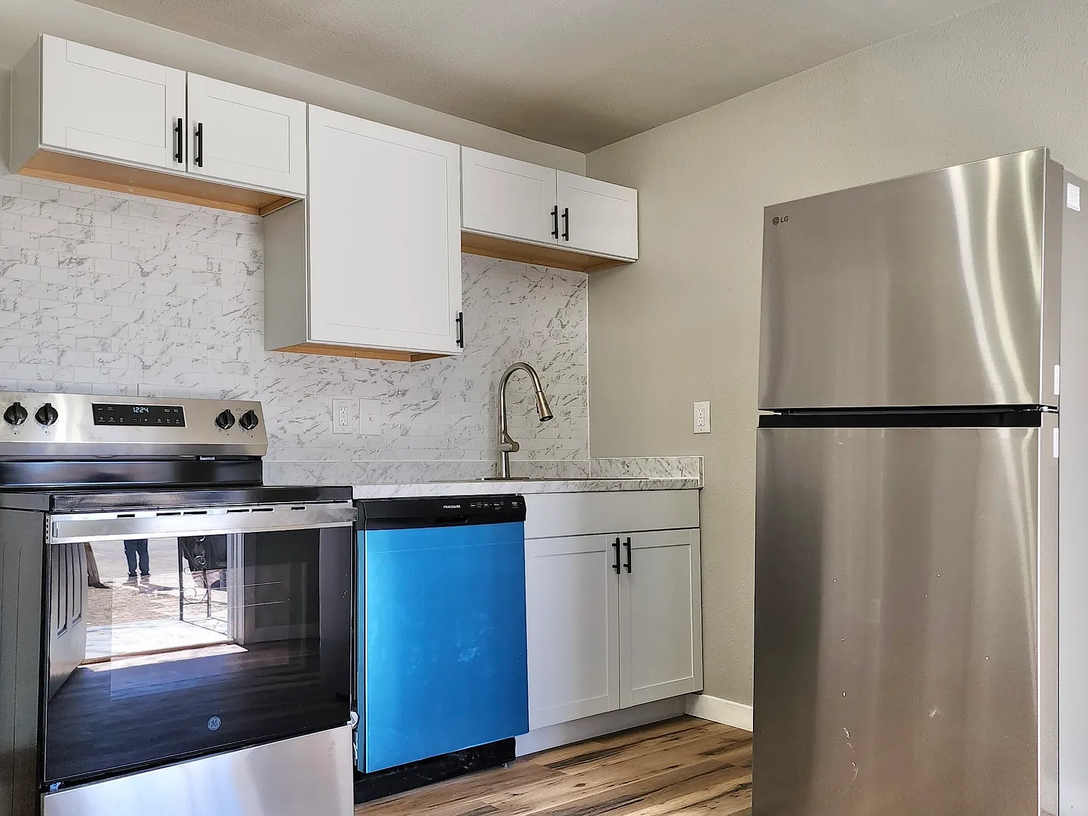 2 bed, $1,195 — Photo 2