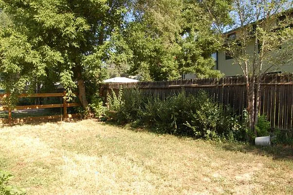 1614 Donovan Pl — Photo 7