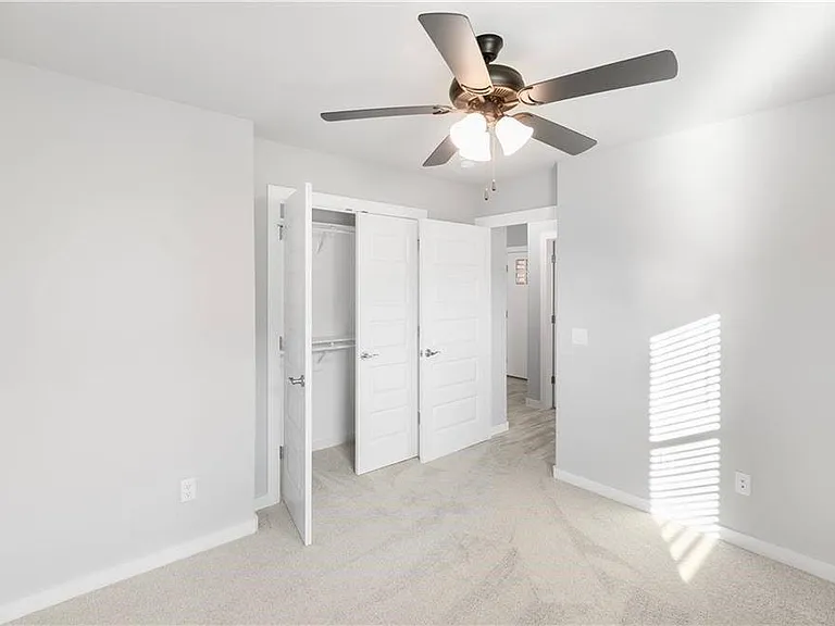 410 Peach Ave — Photo 29