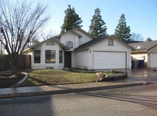 1132 N Claremont Ave, Clovis, CA 93611