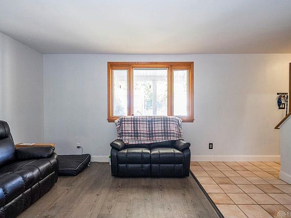 3rd image of 2020 Munich Ave