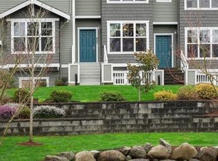 1926 NE Kenyon Ct, Issaquah, WA 98029