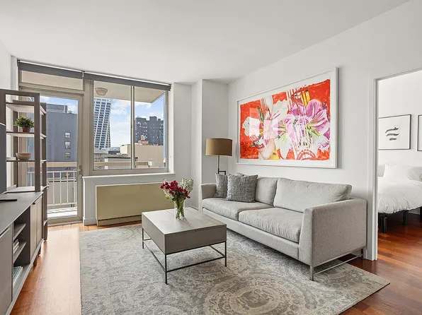 520 W 23rd St APT 12B, New York, NY 10011