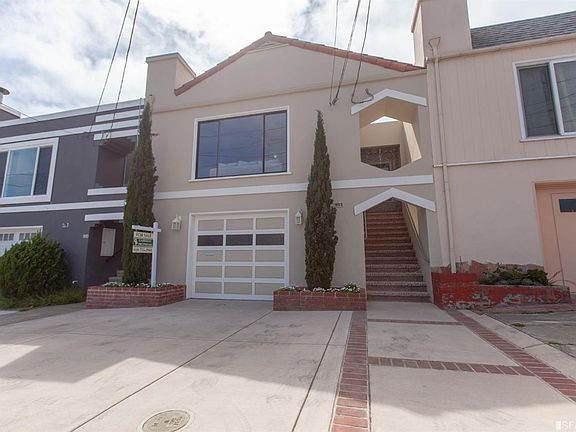 2nd image of 220 3rd Ave