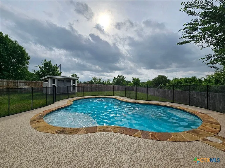 7112 Cokui Dr — Photo 23