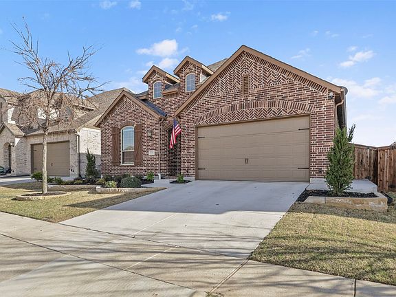 2nd image of 1600 Shetland Rd