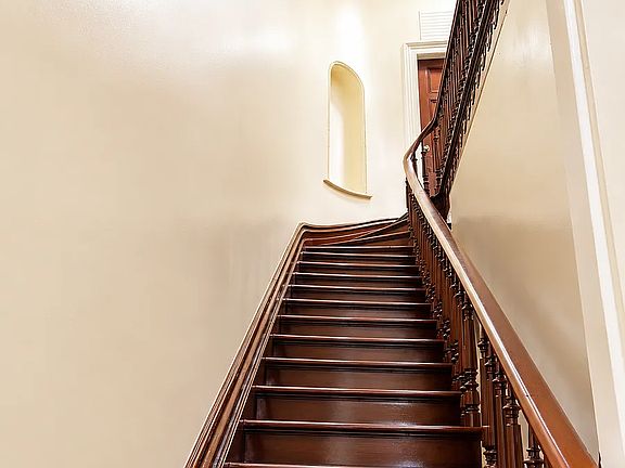 5th image of 49 Ten Broeck St #2