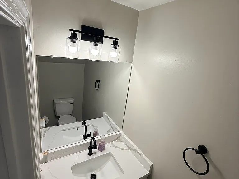 755 Huntly Dr — Photo 18